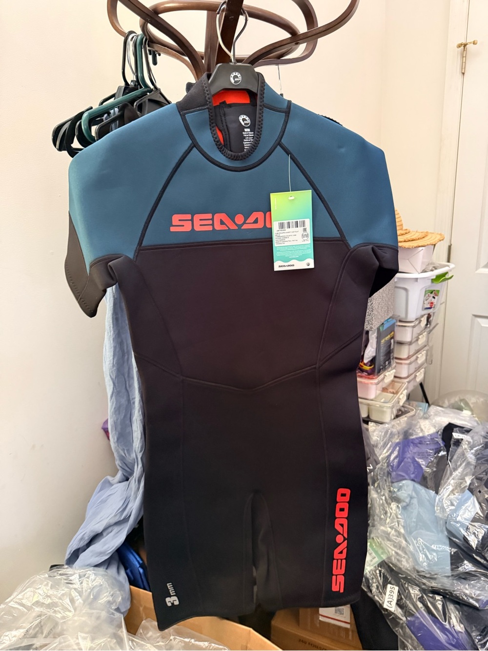 Avon Men’s Shorty Wetsuit - Black & Teal